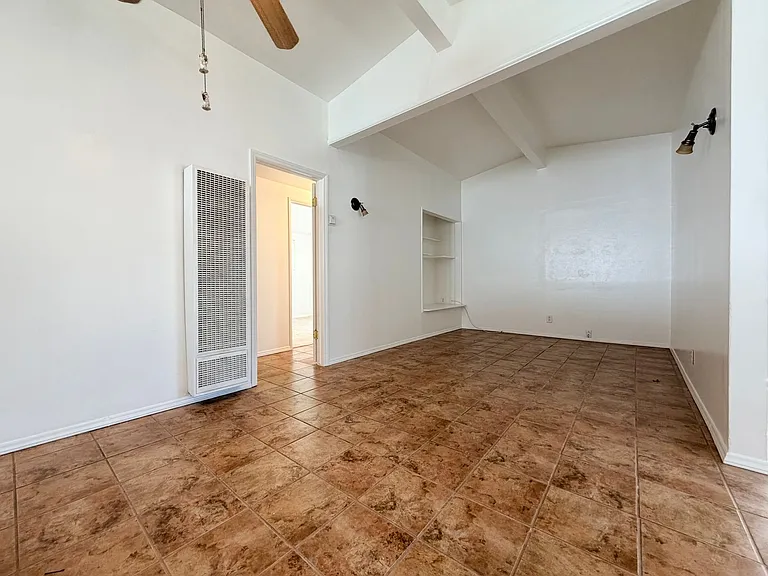 244 Rossmore Dr — Photo 8