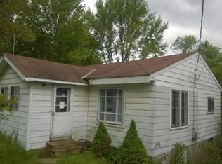 5412 Cray Rd, Erie, PA 16509