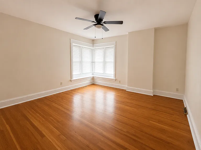3232 Summit St — Photo 19