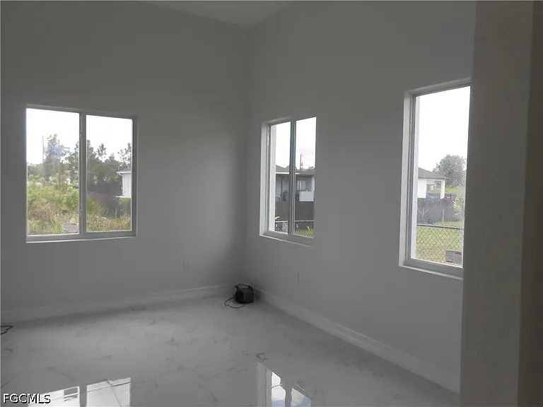 2809 55th St W — Photo 22