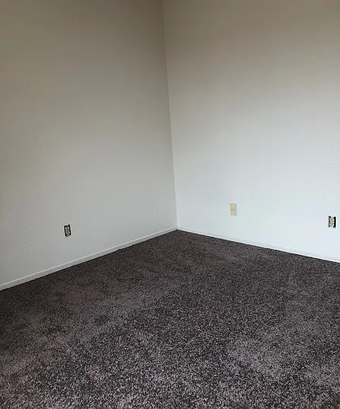 474 Reservation Rd — Photo 6
