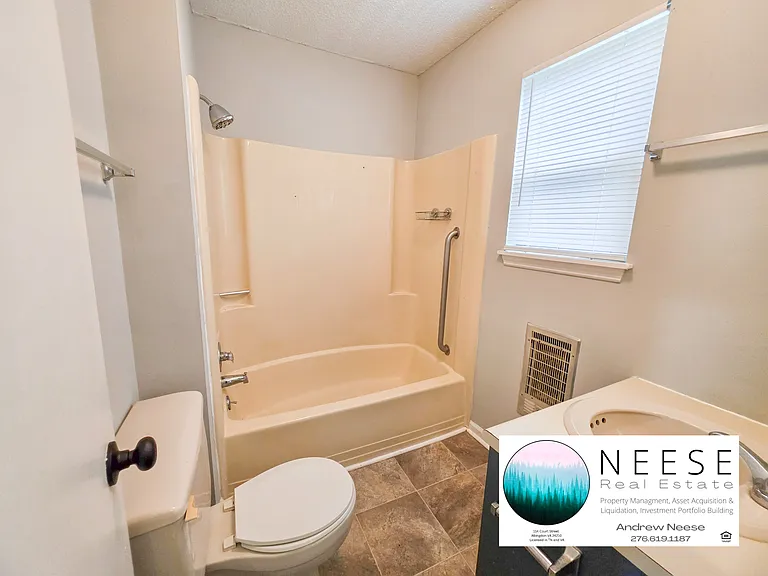 110 Ivy Ln #10 — Photo 5