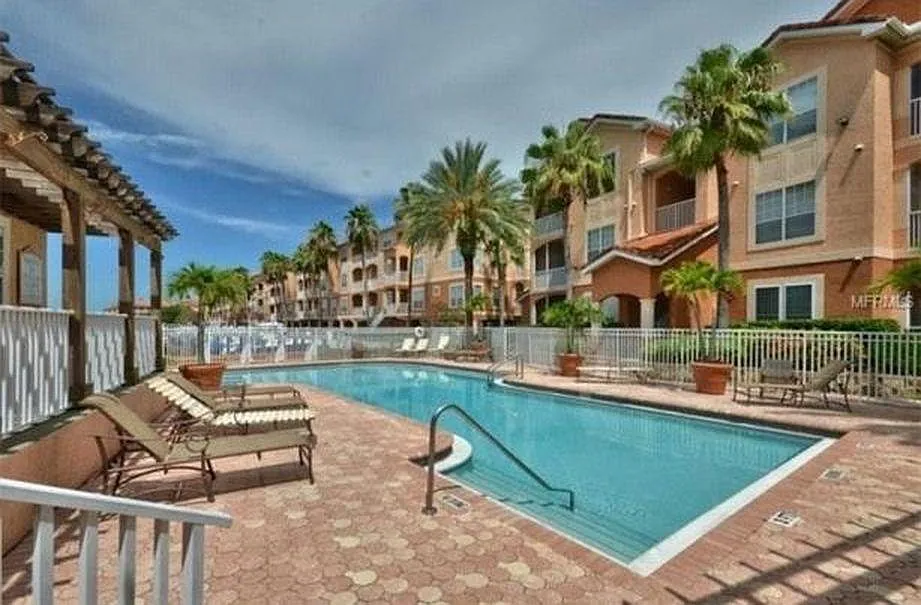 Building Photo - 5000 Culbreath Key Way #1116