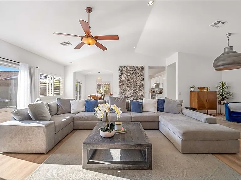 43640 Milan Ct — Photo 2