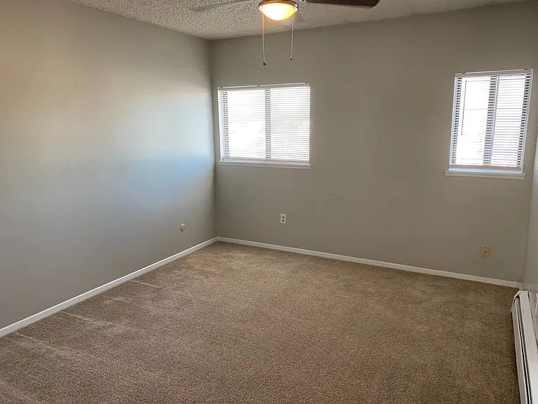 Regency Apartments 4705 — Photo 6