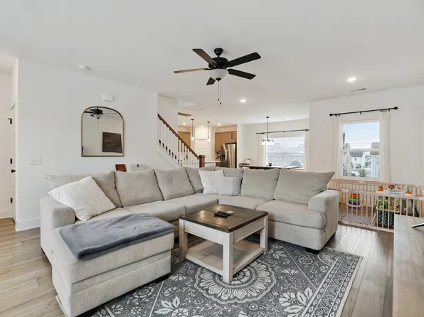 443 Black Walnut Dr, Gallatin, TN 37066