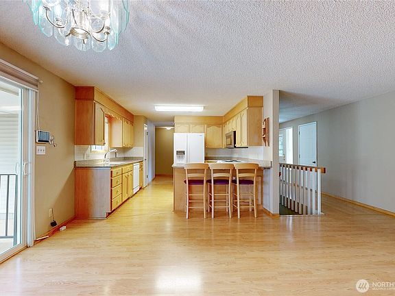 3rd image of 2287 Granite Drive