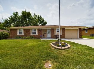 7302 Belle Plain Dr, Huber Heights, OH 45424