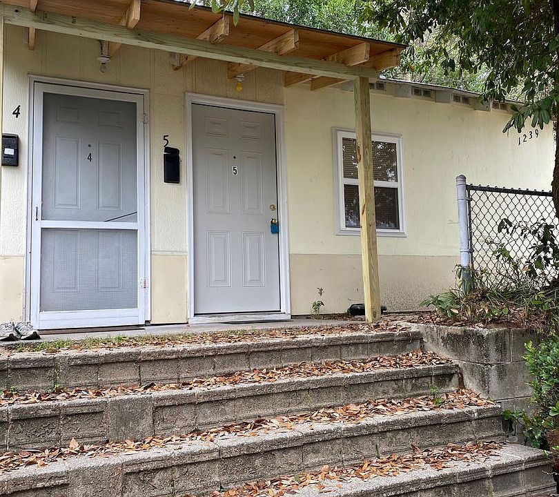 1st image of 1239 N Millwood Ave APT 5