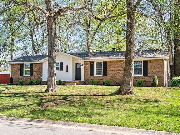 3rd image of 114 Mossland Dr