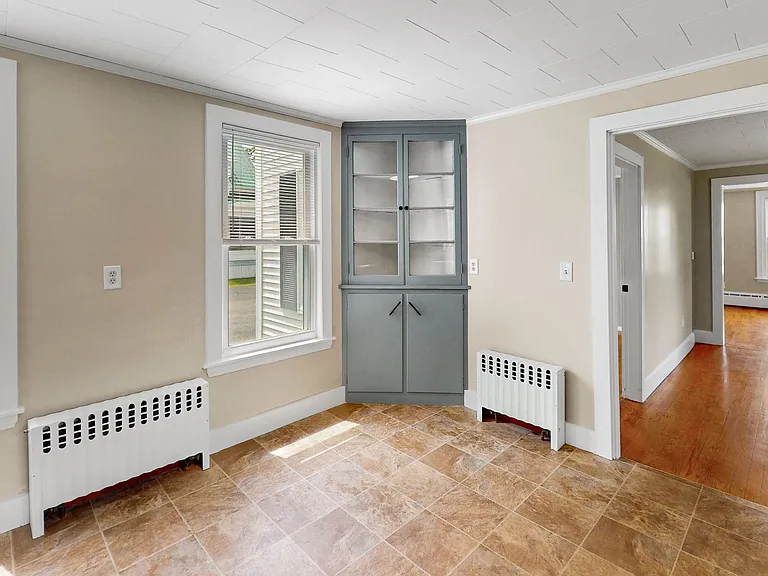 431 Northeast Rd #A — Photo 3