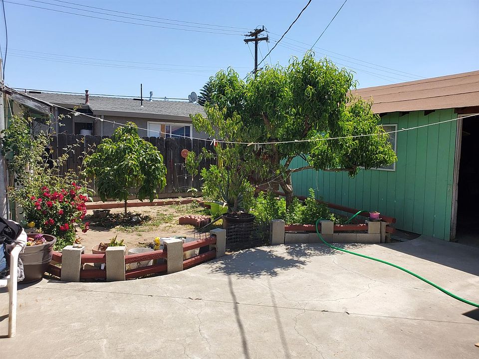 2nd image of 130 Willow Ave