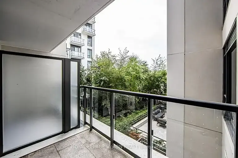 1 bed, 1.0 bath, 635 sqft, $2,700 — Photo 3