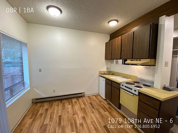 3rd image of 1079 108th Ave NE APT 6