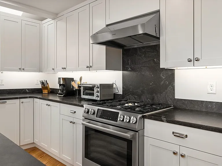 2256 Ocean Blvd — Photo 11