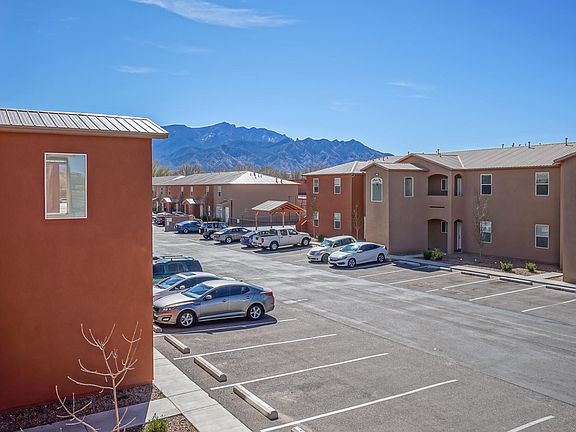 2nd image of 251 Lucas Ln APT F