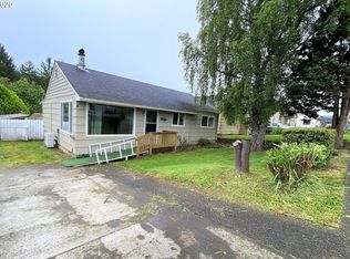 1964 Birch Ave, Reedsport, OR 97467