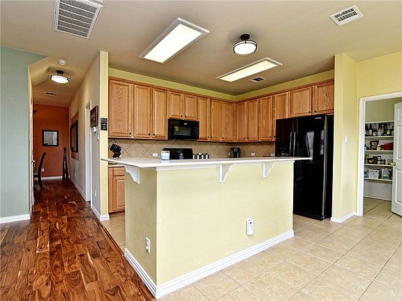 4th image of 3400 Tavistock Dr