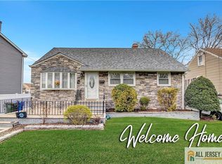 220 Ellsworth St, Iselin, NJ 08830