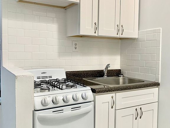 5th image of 224 E 27th St #5C