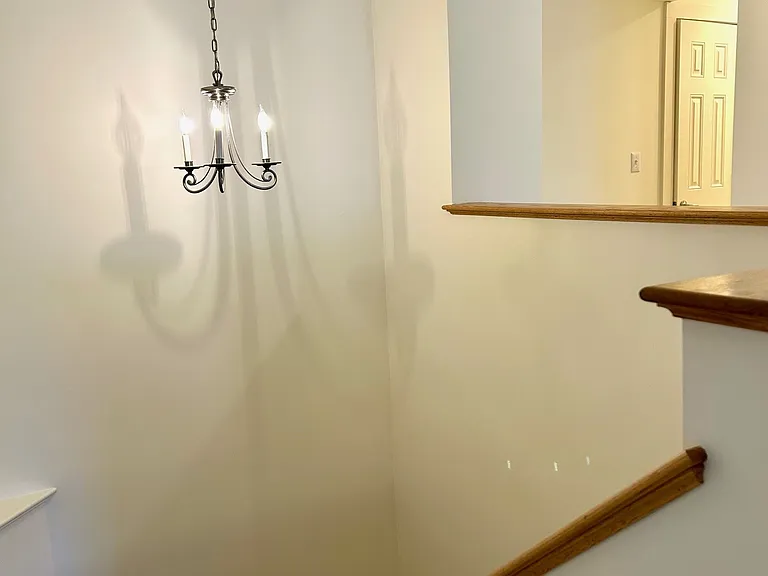 Warner Woods Apartments — Photo 4