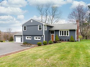 52 Green Hill Rd, Middlebury, CT 06762