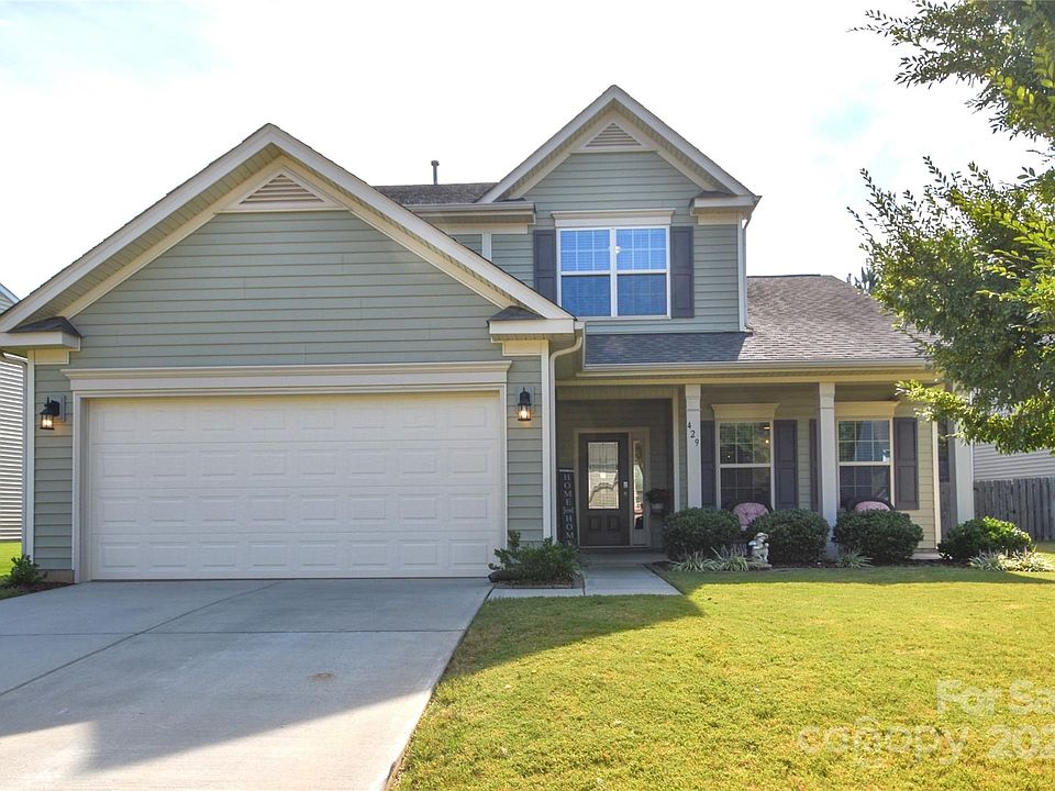 1st image of 429 Augustus Ln