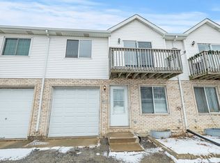 6823 S Roberts Rd, Bridgeview, IL 60455