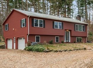 127 Walker Pond Rd, Sturbridge, MA 01566