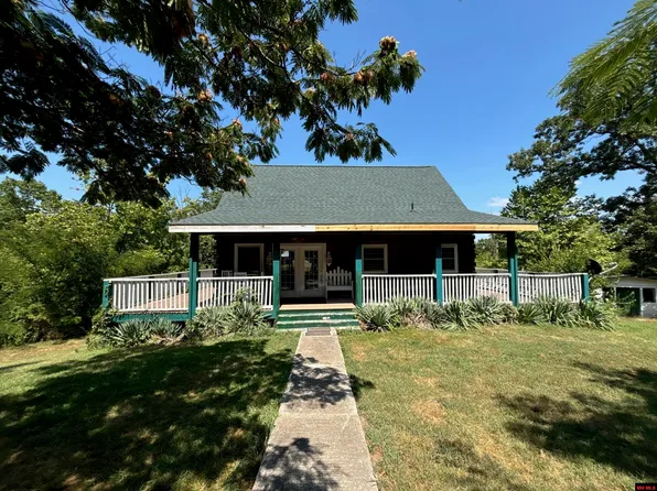 8 Fox Rd, Eldon, MO 65026