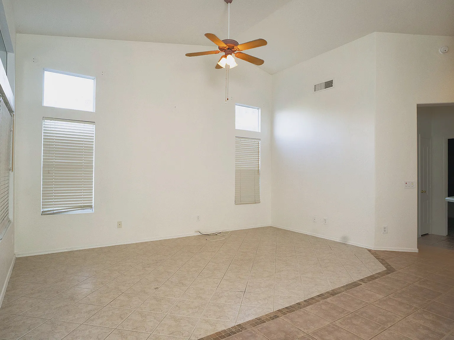 2 bed, 1278 sqft, $2,000 — Photo 3