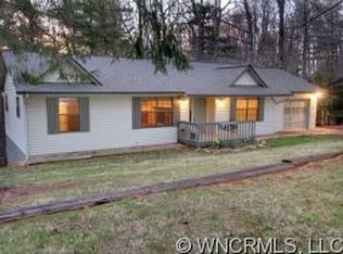 718 Knob Rd, Pisgah Forest, NC 28768