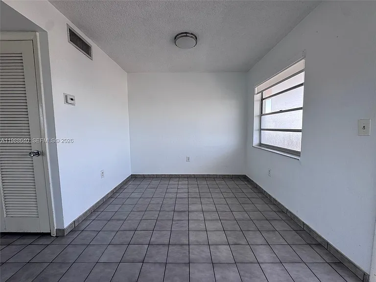 1400 SW 27th Ave #702 — Photo 12