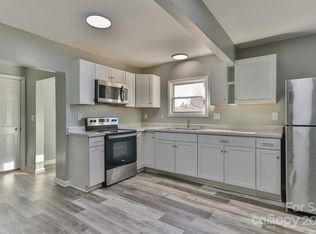 809 Connelly Springs Rd SW, Lenoir, NC 28645