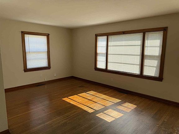 5th image of 3614 Placid Pl E