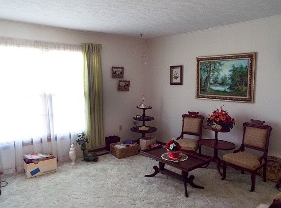 3rd image of 1001 SE 14th St