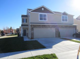 528 Clover Ln, Griffith, IN 46319