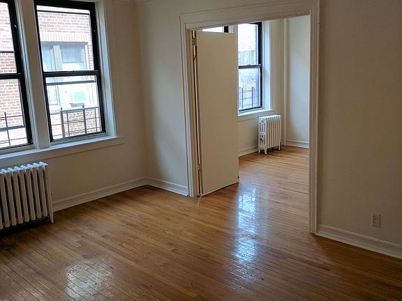 4th image of 3544 95th St APT 2D