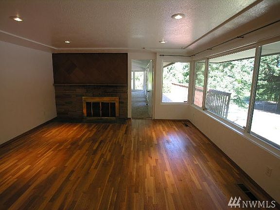 2nd image of 2906 88th St S