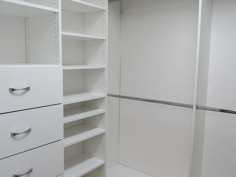 Walk-in closet