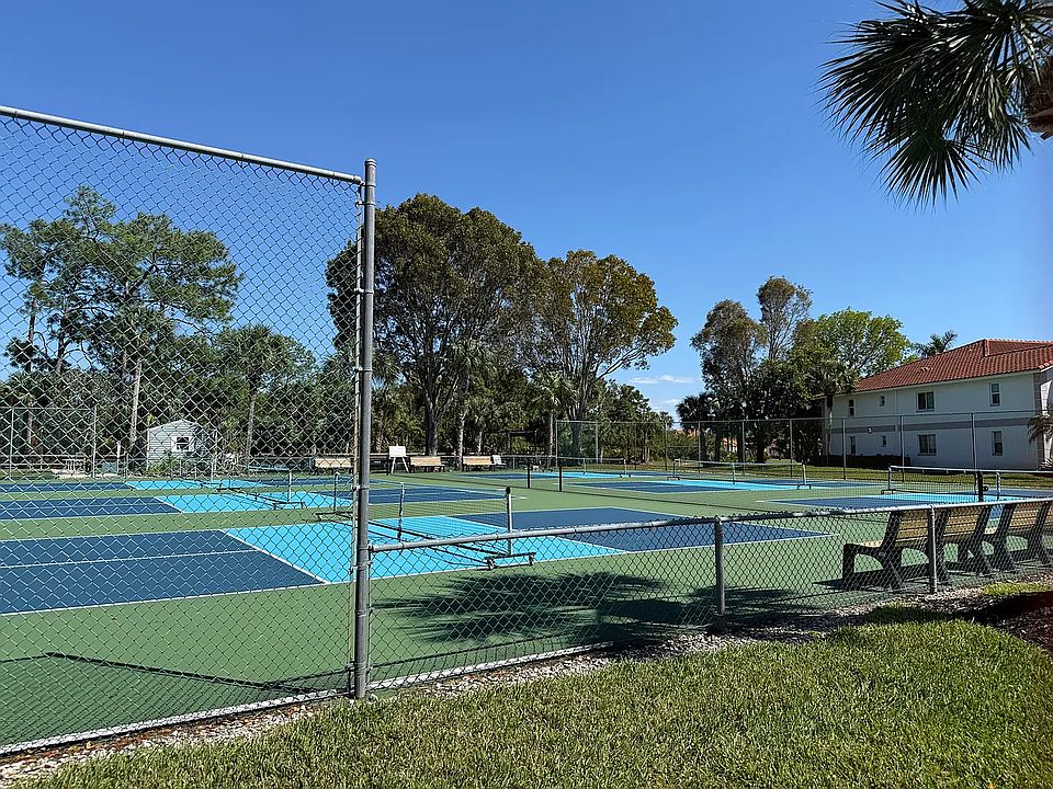 Pickleball Courts (6)