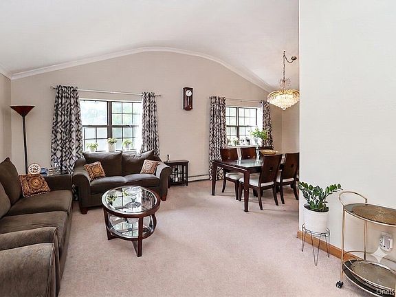 3rd image of 25A Reynolds Street
