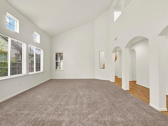 5th image of 812 Purple Sage Drive