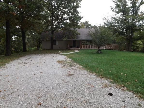 104 N Austin Pl, Strafford, MO 65757