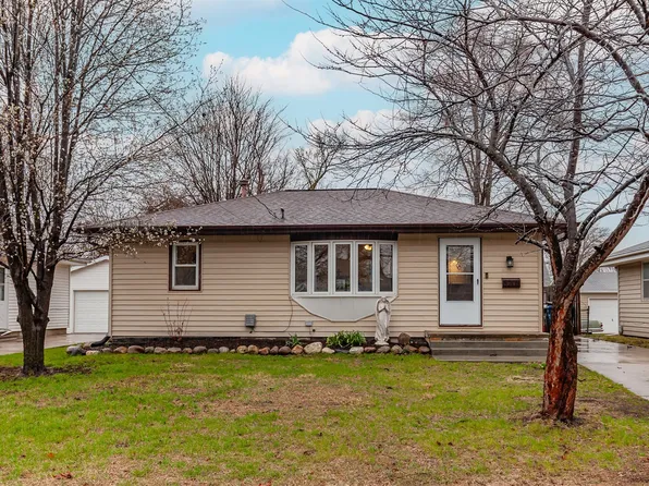 6205 Welker Ave, Des Moines, IA 50312