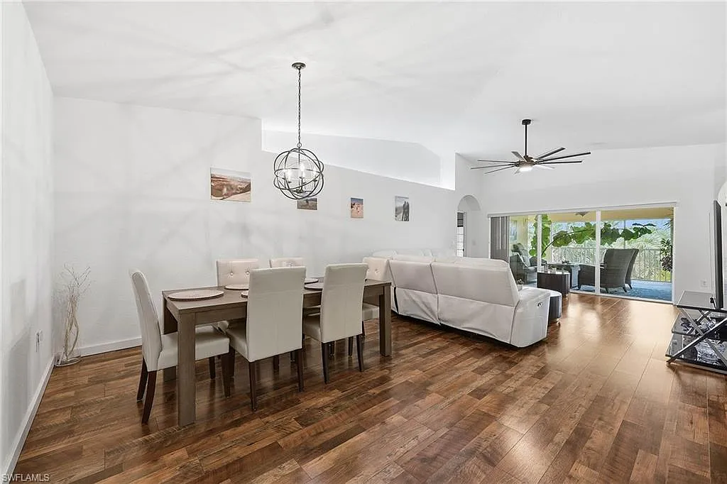 3 bed, 2.5 bath, 2045 sqft, $6,000 — Photo 4