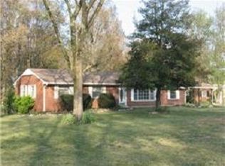 2067 Lintwood Dr, Clarksville, TN 37042