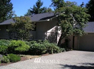 7474 85th Ave SE, Mercer Island, WA 98040