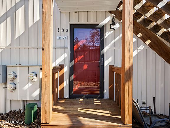 3rd image of 114-2A Tara Rd #302