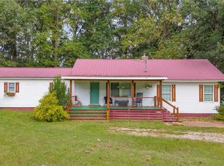 2695 Brays Lake Rd, Royston, GA 30662